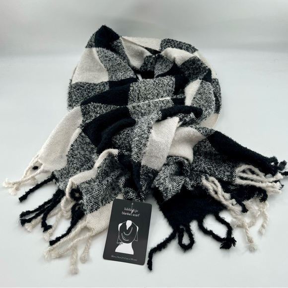 Hildie & Jo Accessories - Hildie & Jo Black & White Plaid Scarf Blanket 28” x 76”NEW Winter Shawl Wrap